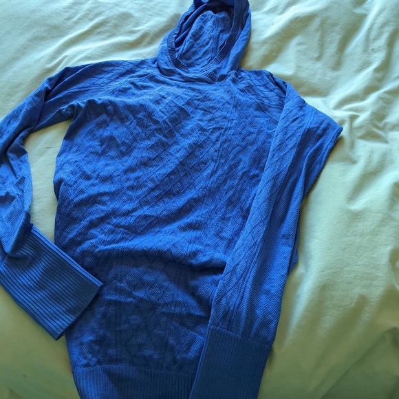 Lululemon rest less hoodie - Picture 3 of 8